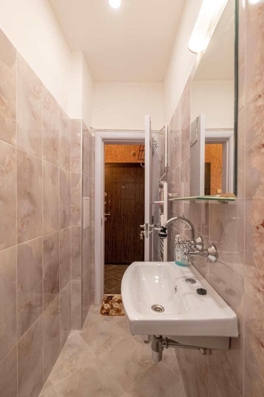 Feel Sofia - one bedroom apartment next to Russian Square Esterno foto